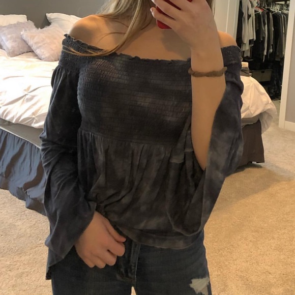 Top - Picture 2 of 2